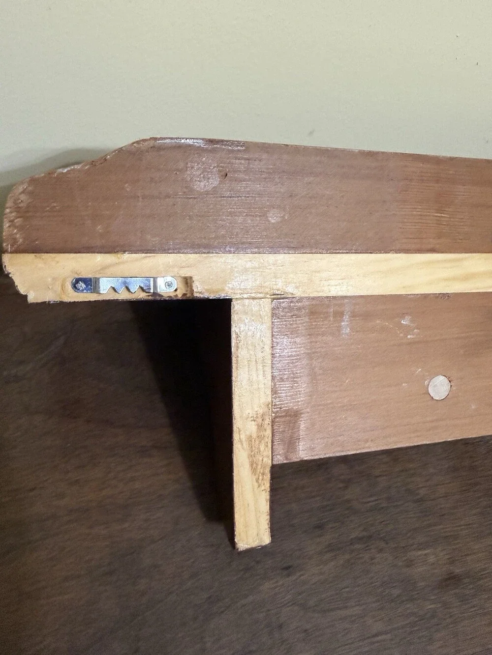 Vintage Wood Wall Shelf Plate Ledge 2 Peg Hooks Two-Tone Country Farmhouse 19